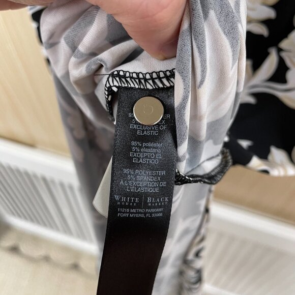 White House Black Market Black Print  Dress size Small - Picture 3 of 4